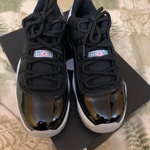 Air jordan 11 retro low - Picture 3 of 5